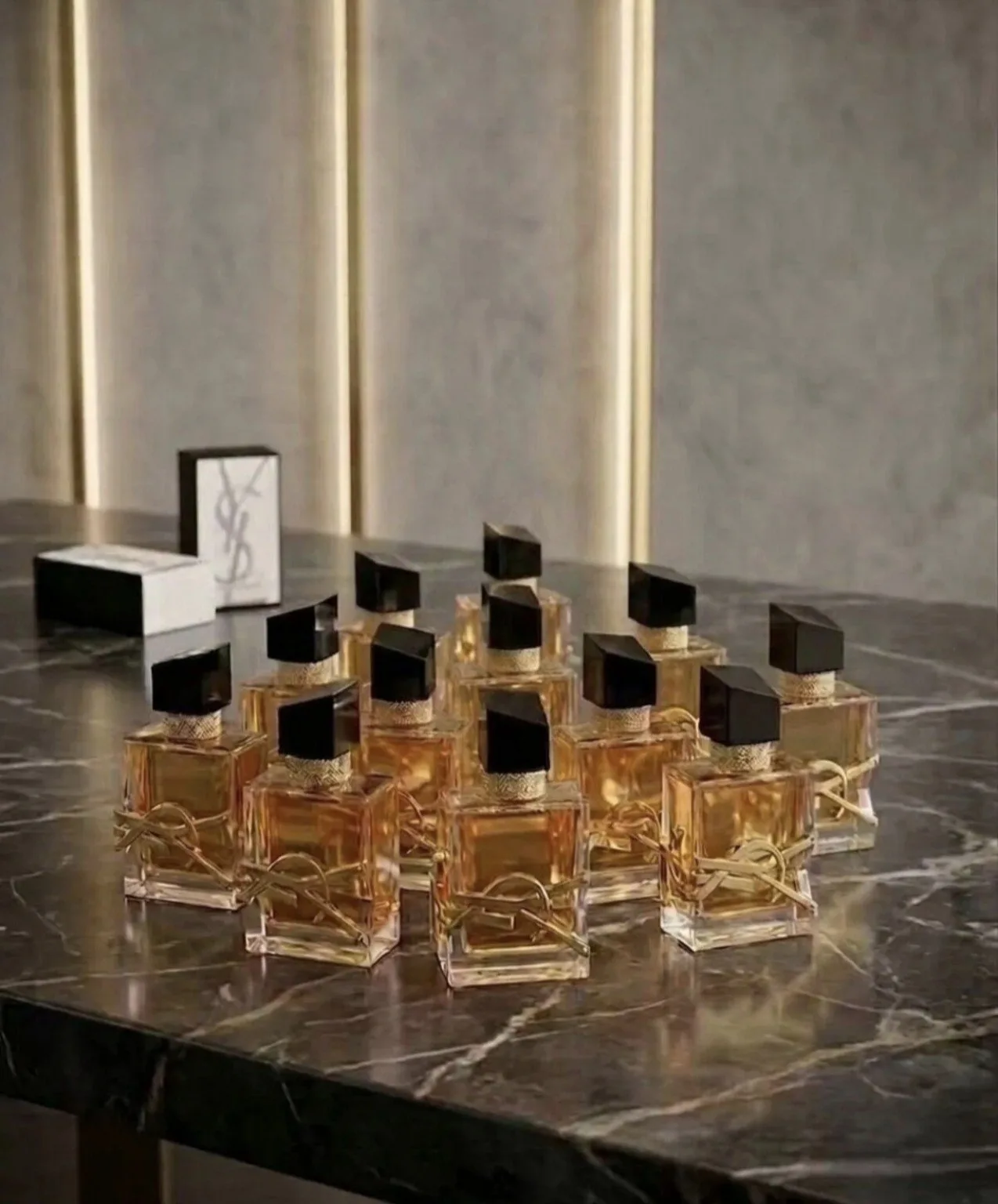 توزيعات عطور منسقة 12قطعة — تسوق